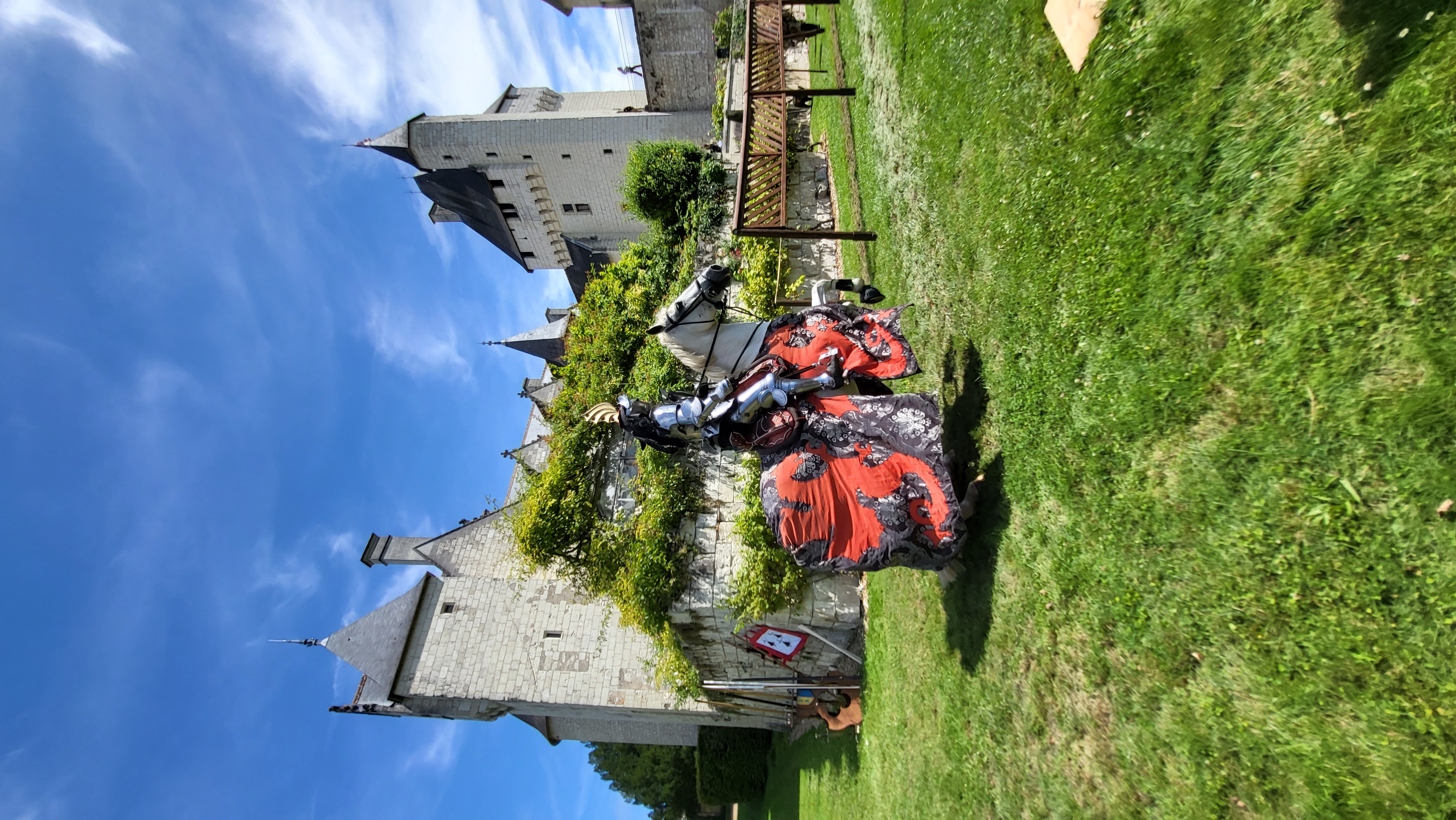 JOUTES EQUESTRES DU CHATEAU RIVAU