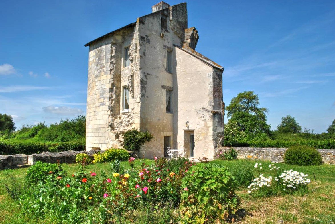 La Tour du Château des Etangs_1