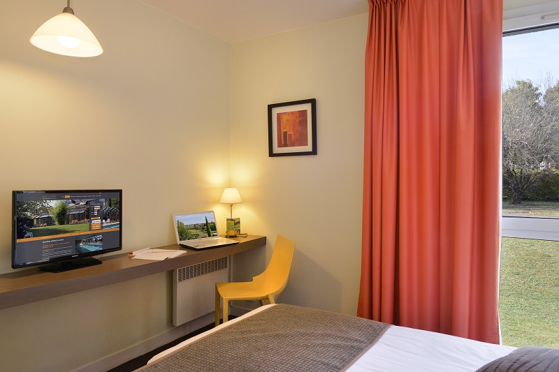 Chambre confort-hotel luccotel-loches-valdeloire