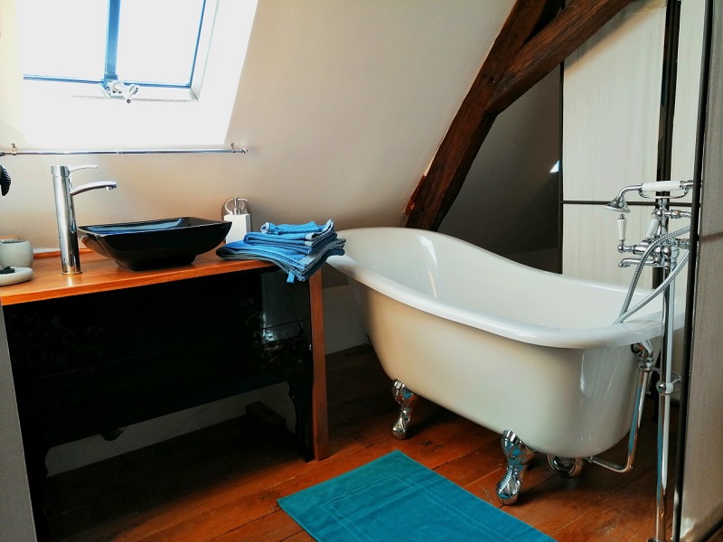 Salle de bain a -La Grange - Montrésor - Loches Val de Loire