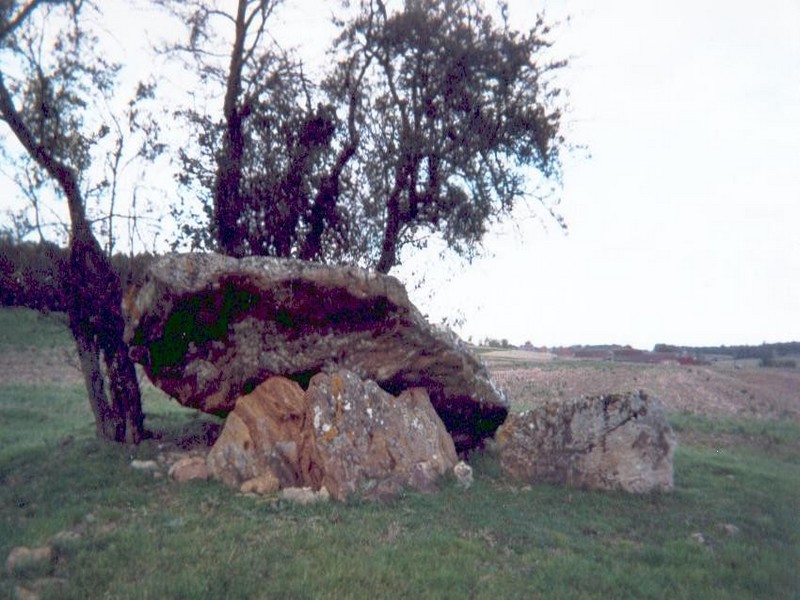 dolmen-descartes-valdeloire