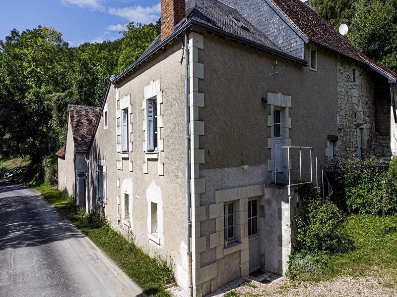 gîte 1 vu de la rue-Gite du Moulin de Chaumussay