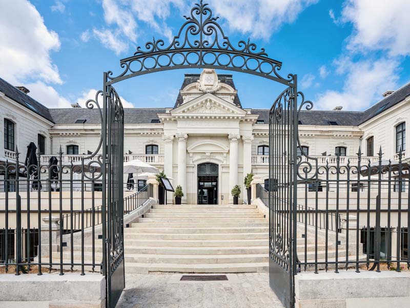 Best Western Plus Hôtel de la Cité Royale - Loches, Loire Valley, France.