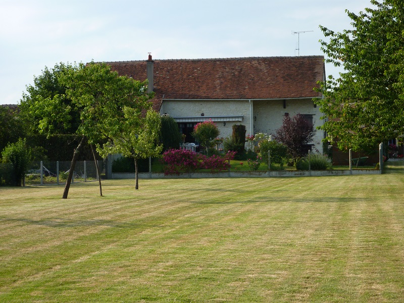 madame Pare Maison jardin- Yzeures-sur-Creuse-Loches Val de Loire