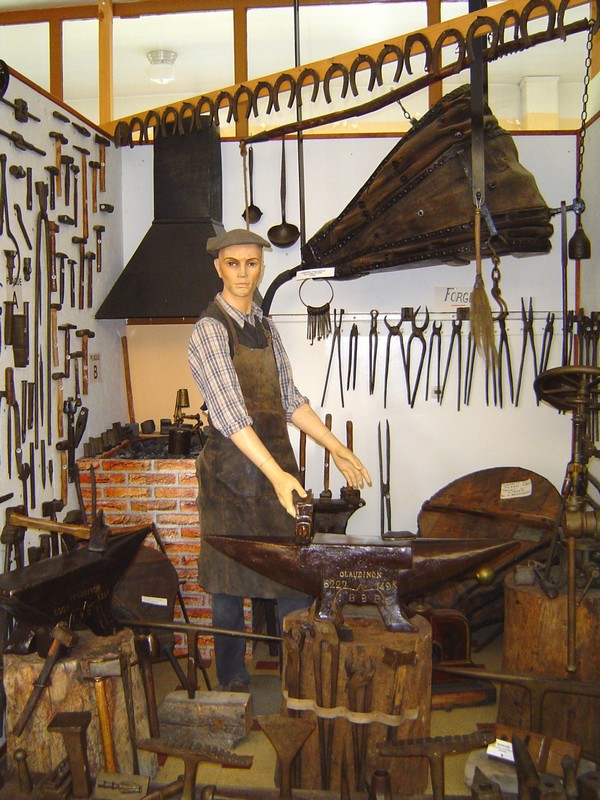 Musée de l'outil La Celle-Guenand