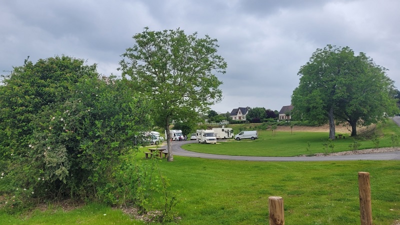Aire camping-car Villeloin Coulange — photo 3